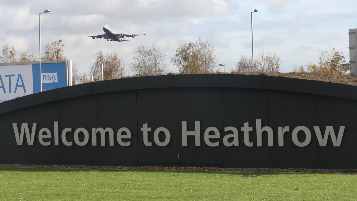 Welcome to Heathrow sign