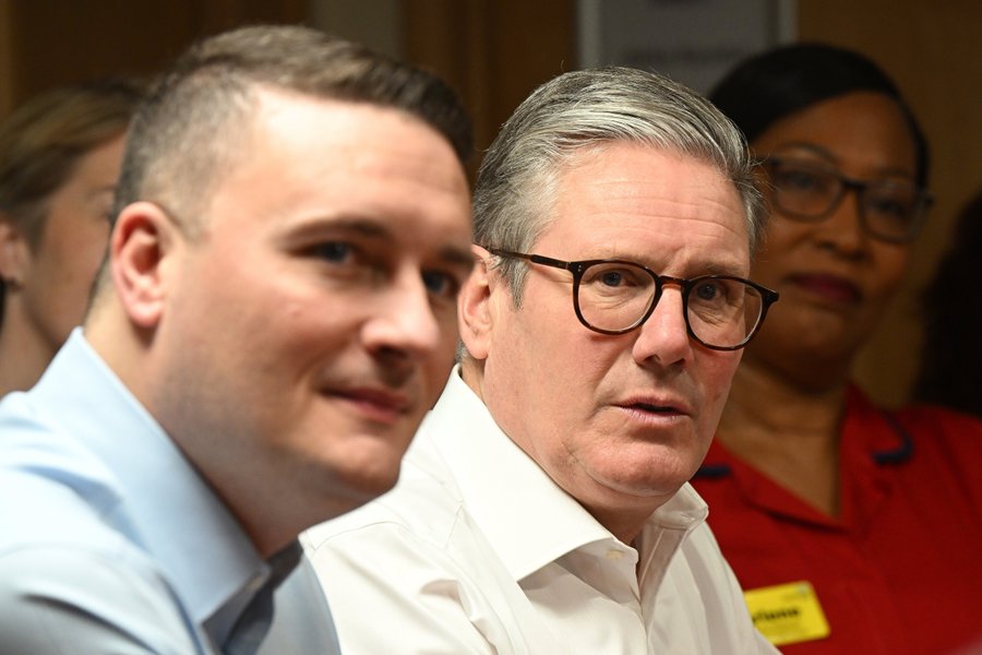 Wes Streeting and Keir Starmer