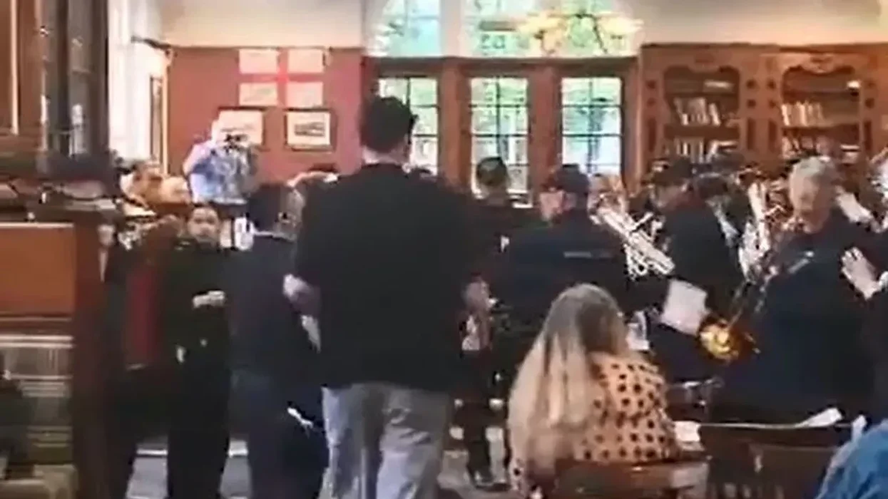 Wetherspoons kicks out brass band performing old war songs after D Day event