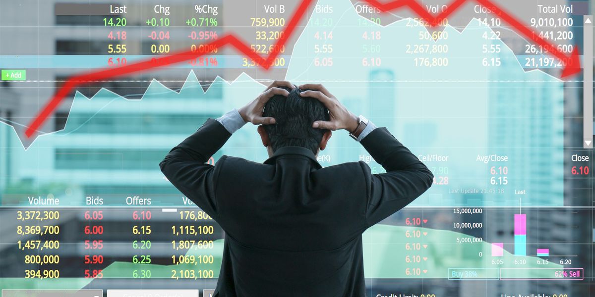 NextImg:UK on ‘brink of recession’ despite UK economy growth in November