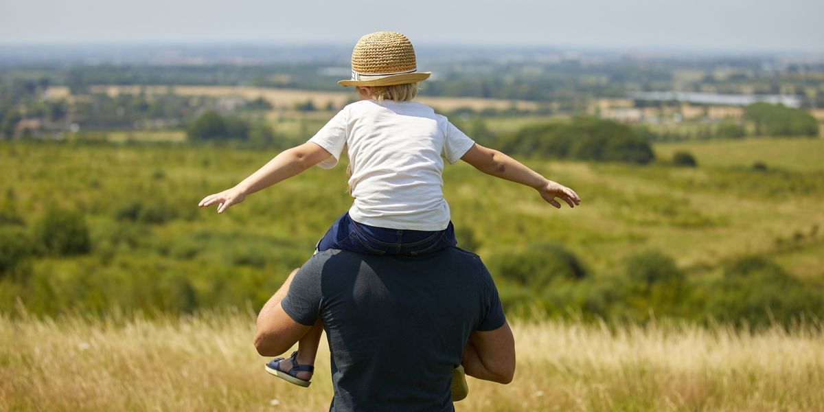 NextImg:When is Father's Day 2025? Britons across UK set to celebrate with loved ones