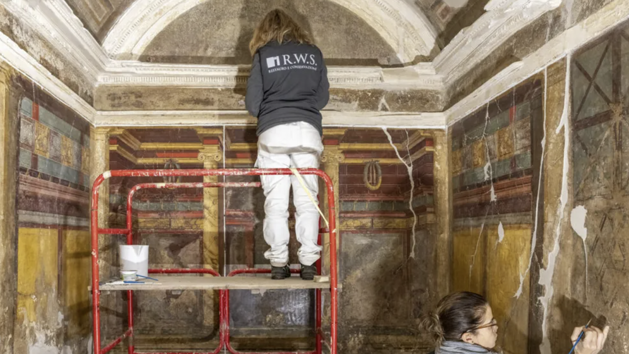 Archaeology breakthrough after discovery of 'sumptuous' 2,000-year-old frescoes at ancient Pompeii villa preserved by Mount Vesuvius eruption
