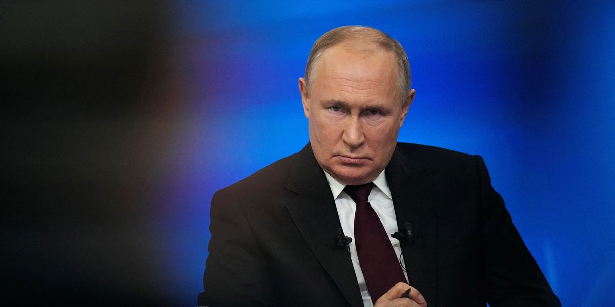 NextImg:Putin issues direct threat to 'deal with' UK in chilling warning