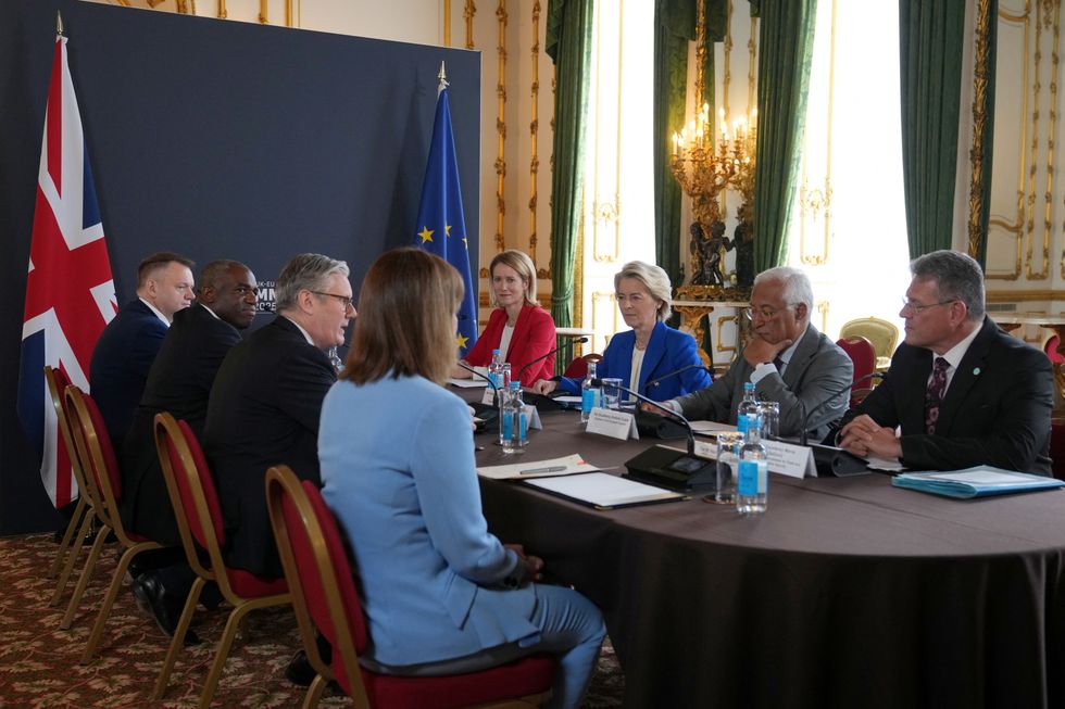 Wide shot of UK and EU in discussion