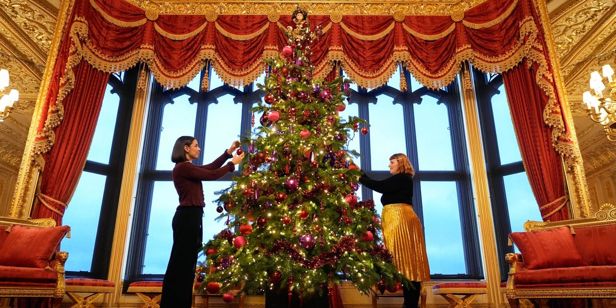 Windsor Castle Christmas tree set to use ‘recycled decorations’ as King Charles aims to reduce waste Windsor Castle Christmas tree set to use ‘recycled decorations’ as King Charles aims to reduce waste