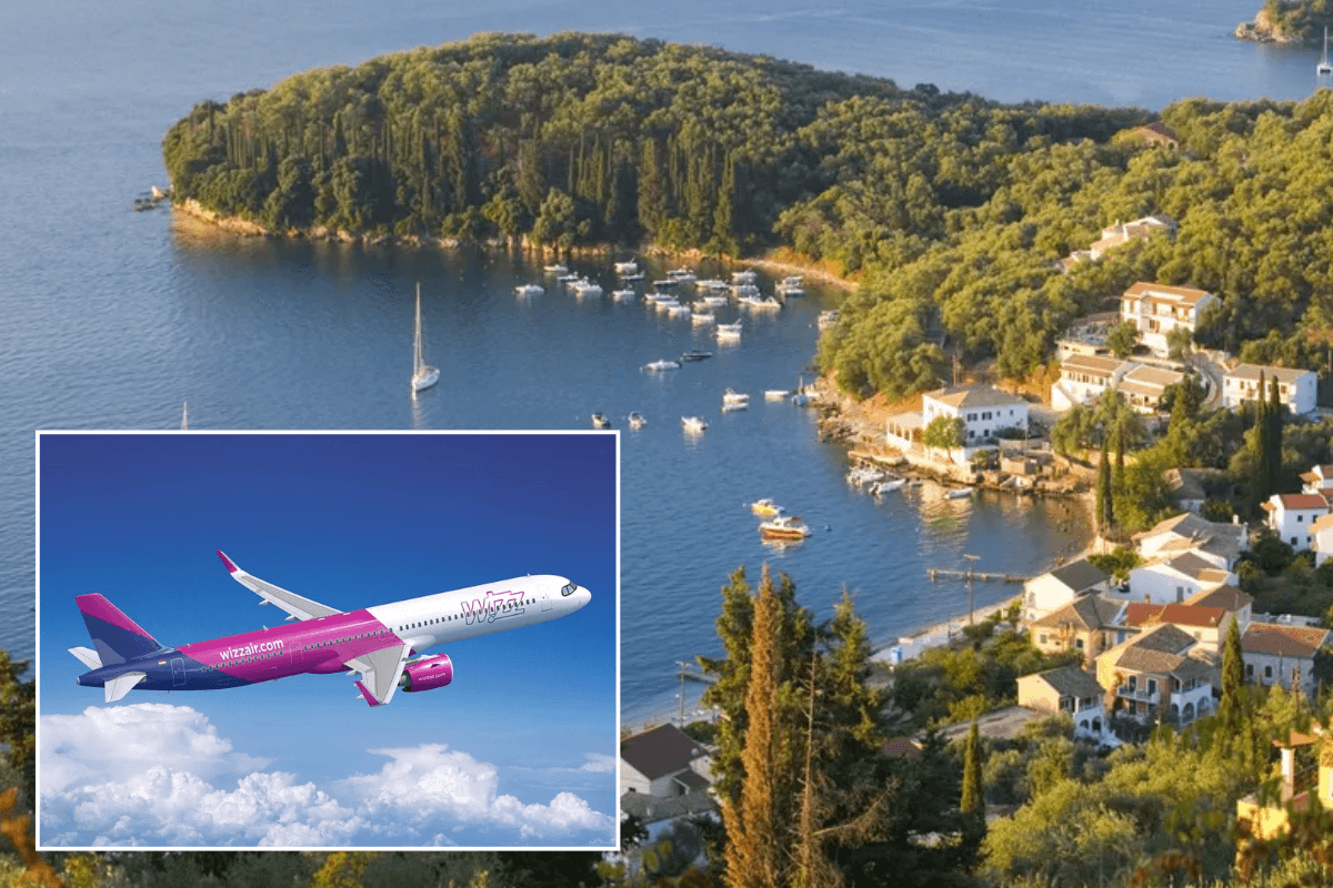 Wizz Air plane / Corfu