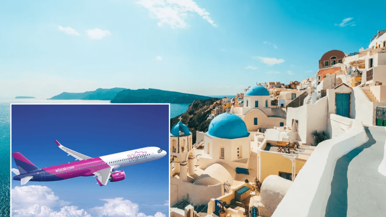Wizz Air plane / Santorini, Greece