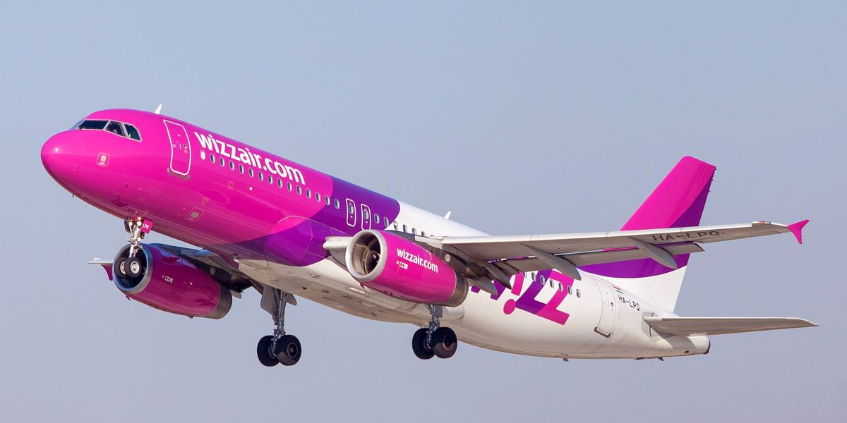 NextImg:Wizz Air passenger faces £15k fine after ‘drunk’ disorder forced flight to make emergency landing