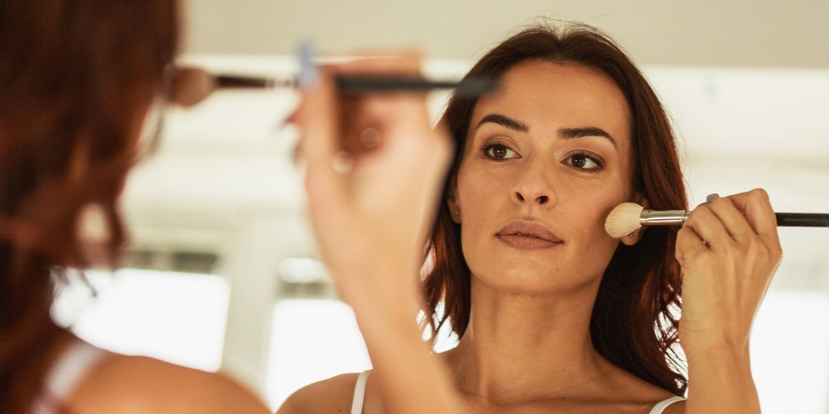 NextImg:Makeup: Women told the best new year's makeup routine to go into 2025 looking 'brilliant'