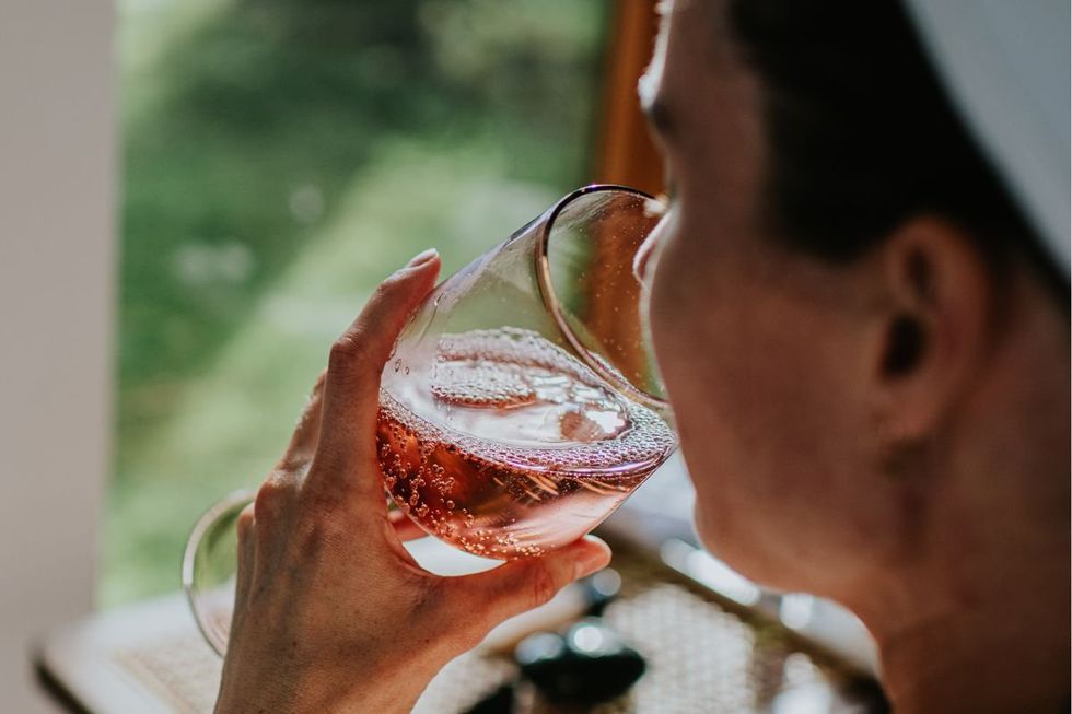 woman drinking fizzy drinks