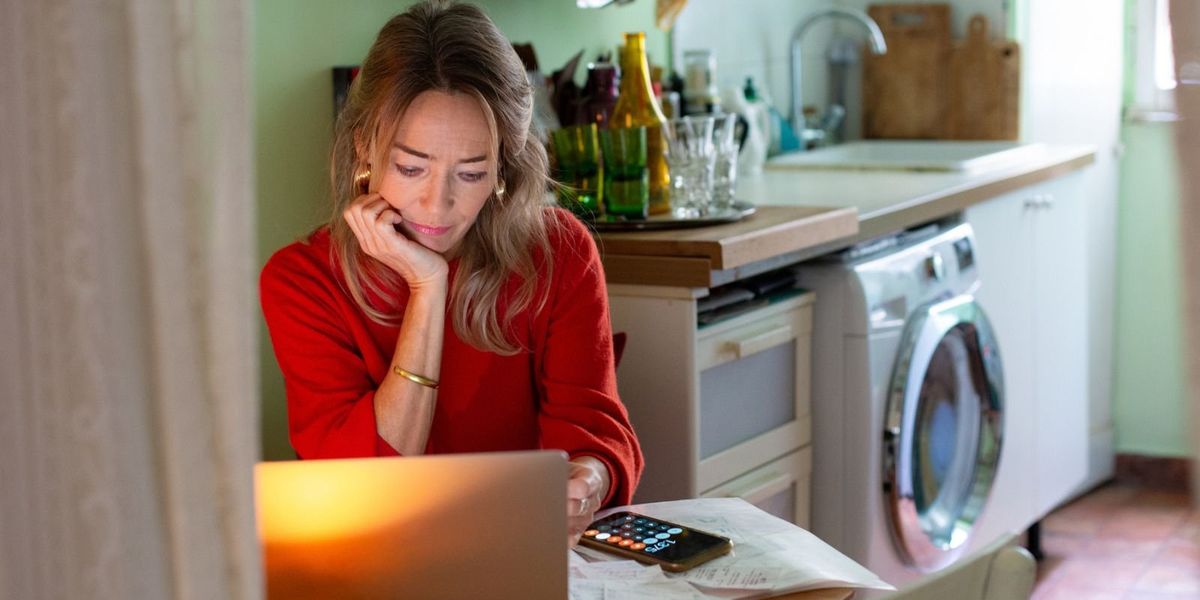 Child Benefit boost for millions as parents in line for £1,406 a year windfall from HMRC Child Benefit boost for millions as parents in line for £1,406 a year windfall from HMRC