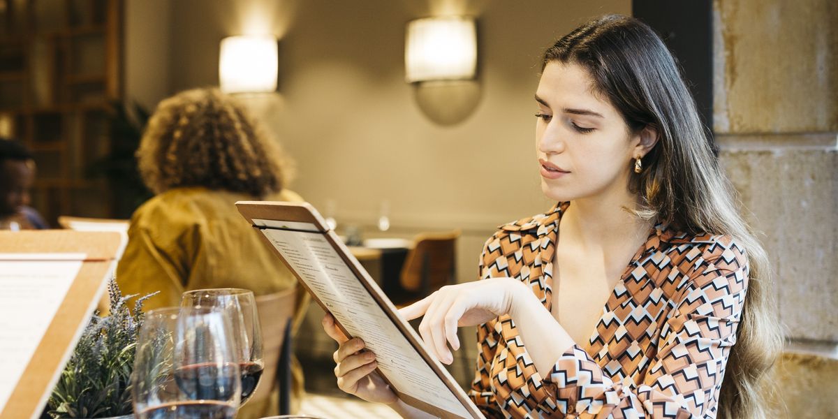 NextImg:Snowflake Gen Z and Millennials 'too nervous' to order at restaurants as a THIRD ask someone to do it for them