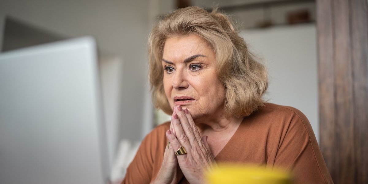 Retiree ‘hoodwinked’ after leasehold fees rise by almost £400 Retiree ‘hoodwinked’ after leasehold fees rise by almost £400