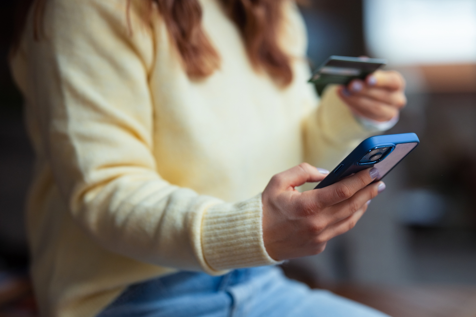 Woman shopping online
