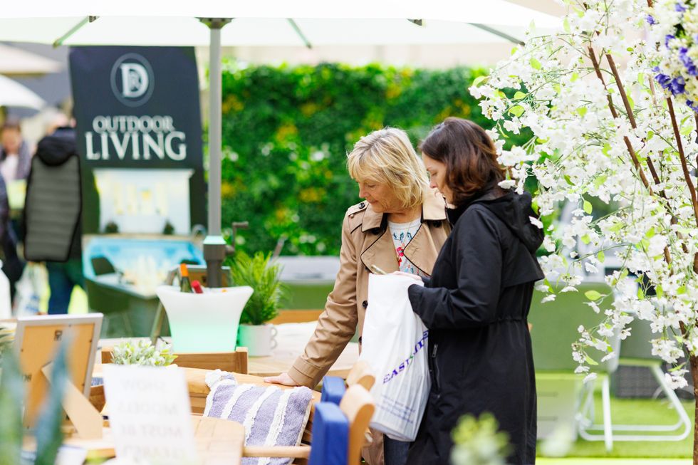 Women at Ideal Home Show