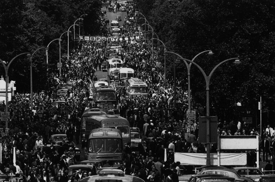 World Cup 1966 win crowds