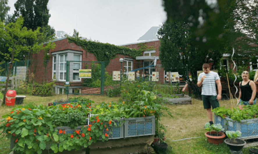 Wutzkyallee youth centre in Neuk\u00f6lln