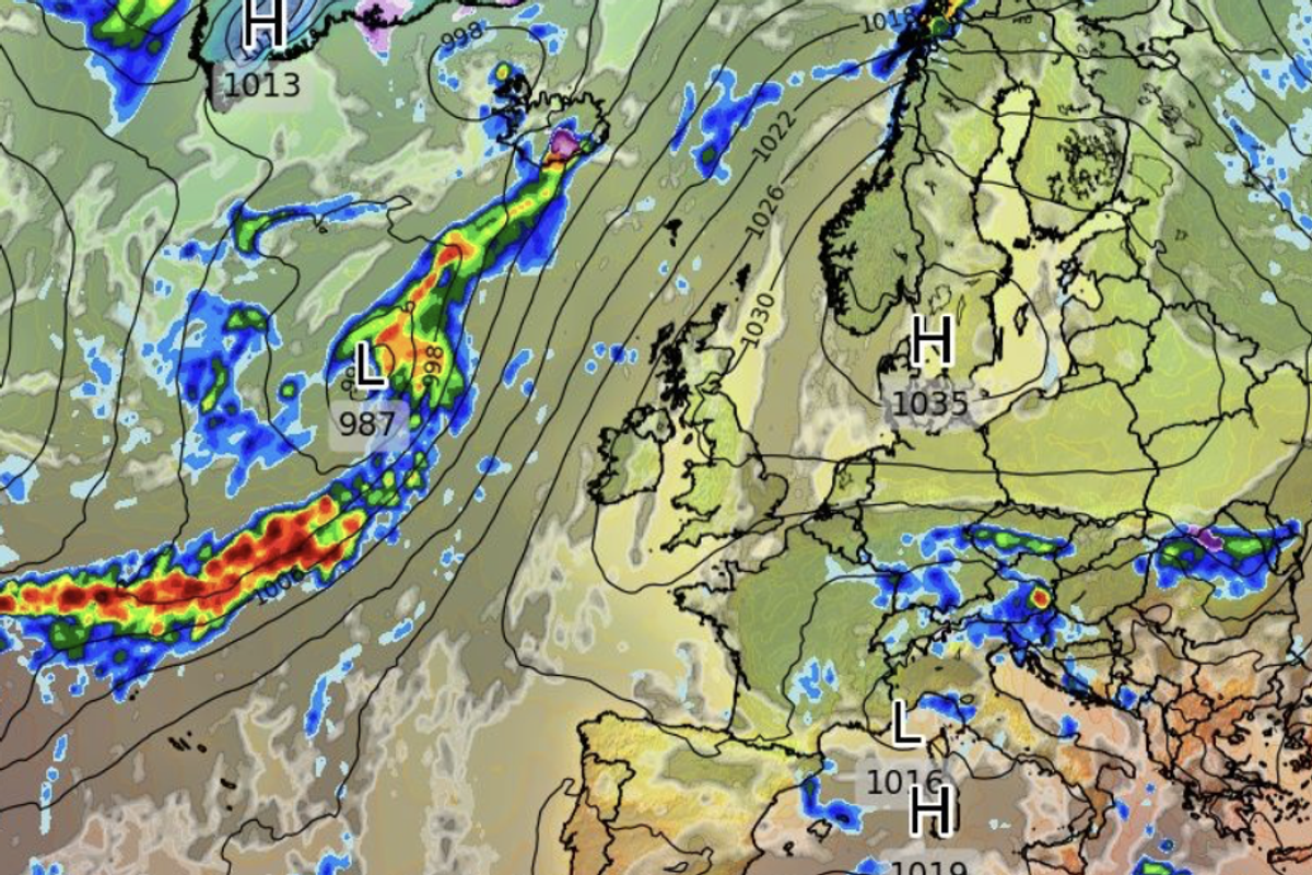 WX Charts map shows high and low battling between the Atlantic and Scandinavia