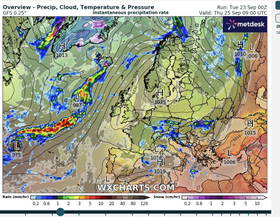 WX Charts map shows \u200bhigh and low battling between the Atlantic and Scandinavia\u200b