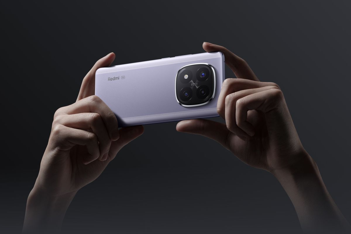 xiaomi red Note 14 Pro plus 5G taking a picture