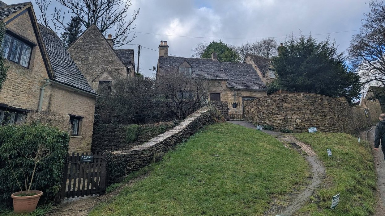 Yani Minkov's property