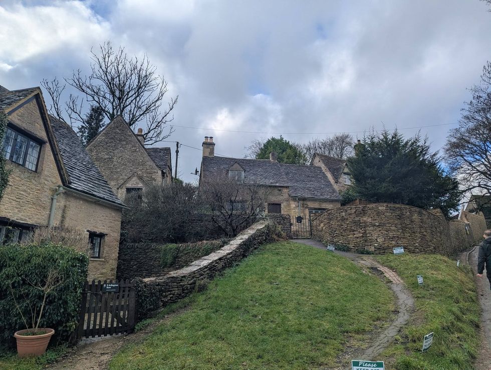 Yani Minkov's property