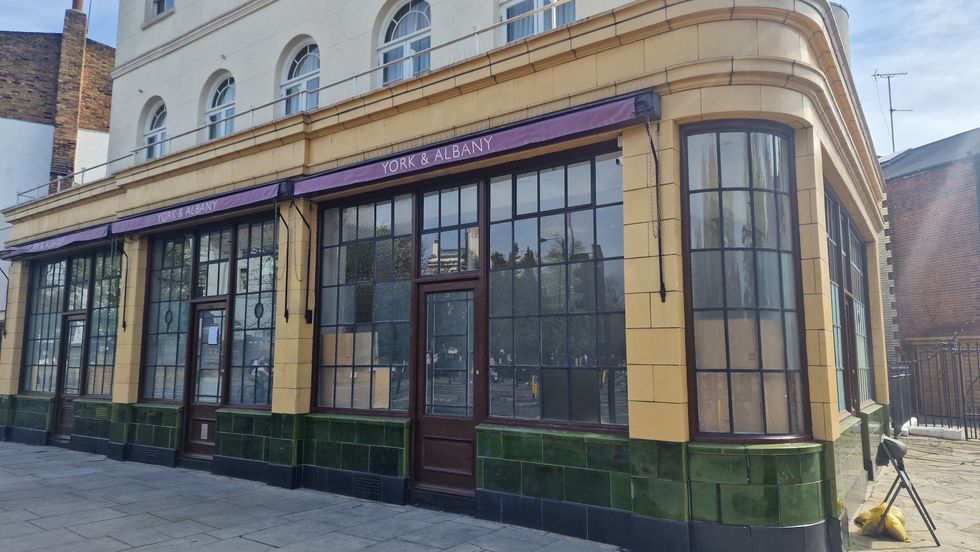 York and Albany Pub