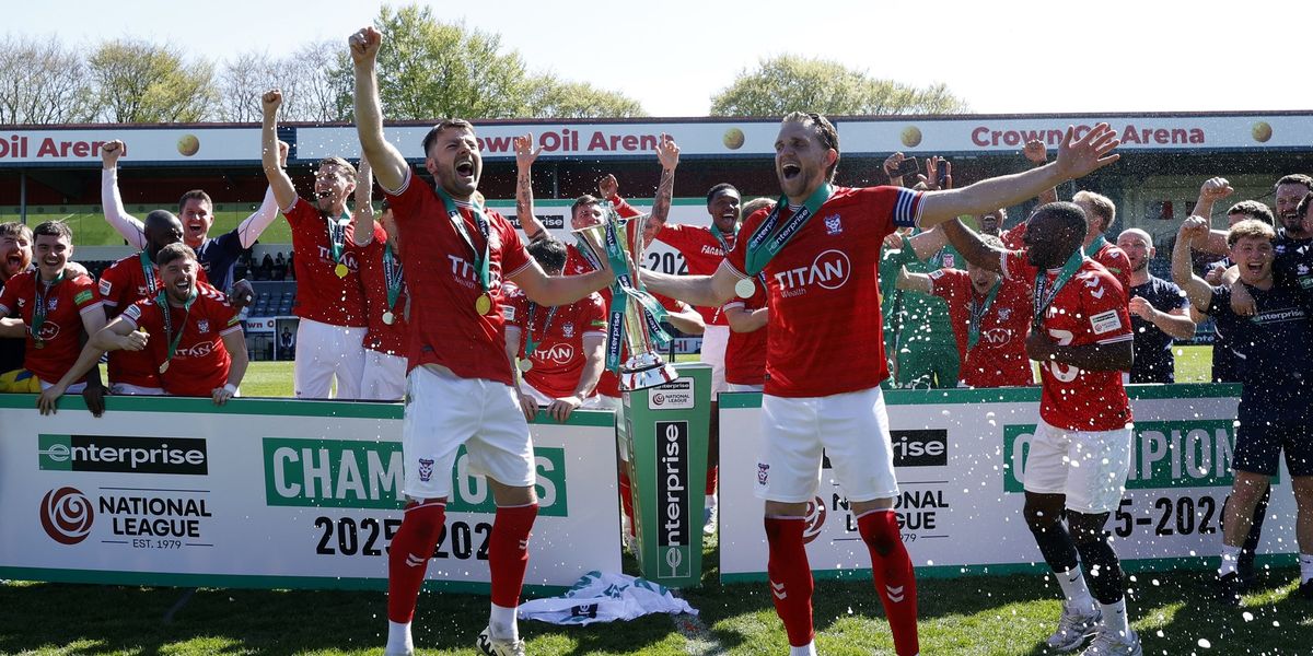 York City return to EFL with incredible 103rd minute equaliser to break Rochdale hearts York City return to EFL with incredible 103rd minute equaliser to break Rochdale hearts