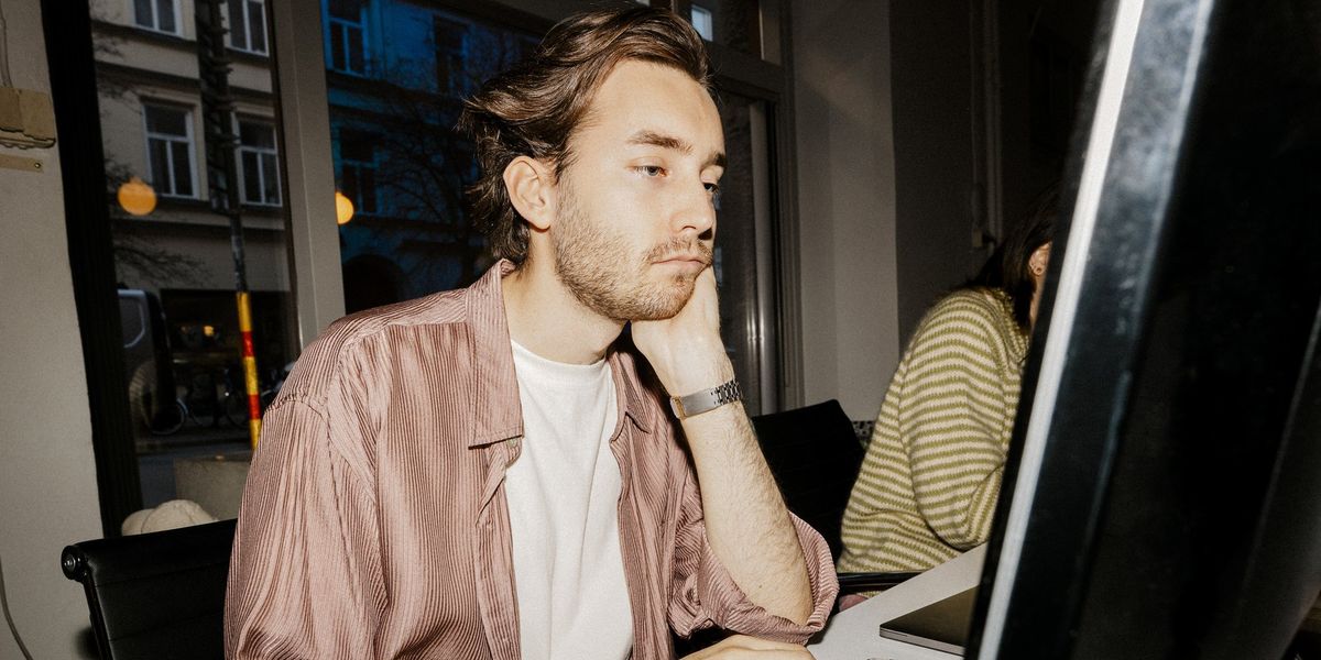 Labour considers student loan interest rate and threshold changes after graduate backlash Labour considers student loan interest rate and threshold changes after graduate backlash