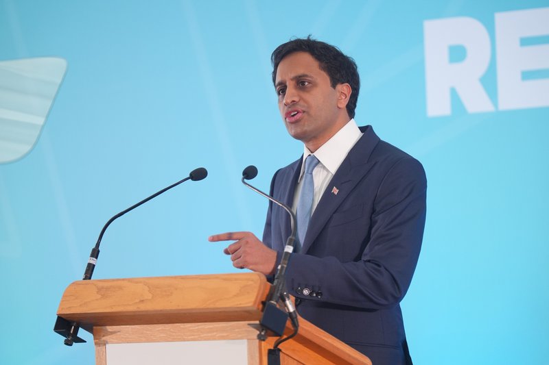 Nigel Farage steps back as Reform UK owner and 'hands over membership' as party 'prepares for Government'